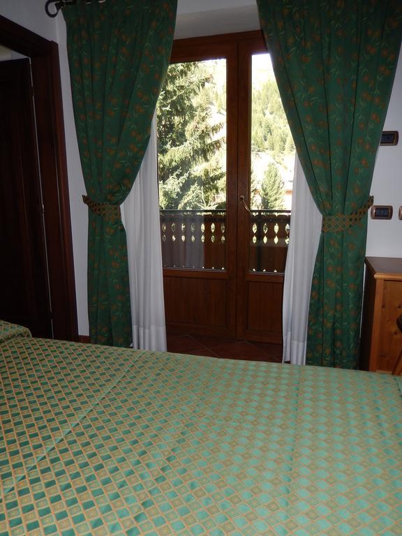 Albergo Du Soleil Cogne Kamer foto